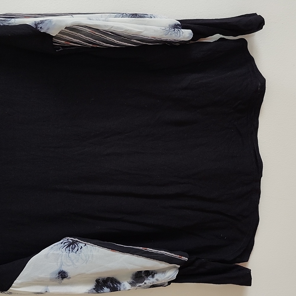 Tiny Anthropologie Black and White Sheer Long Sleeve Scoop Neck Blouse Women Top - Picture 3 of 9